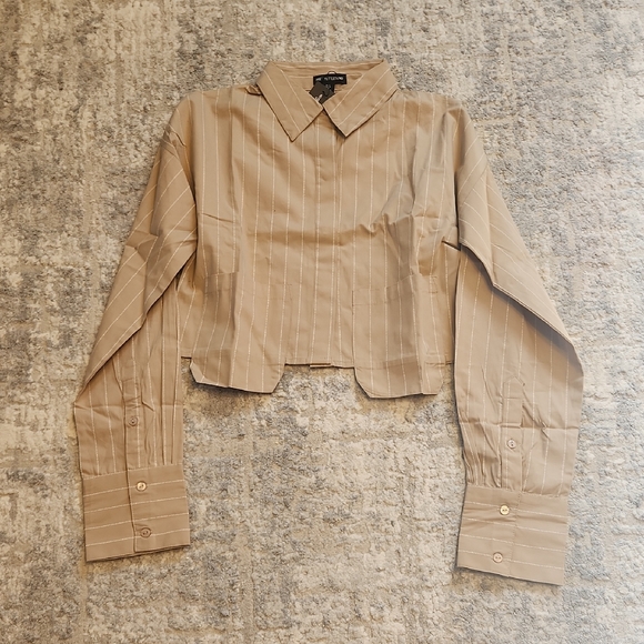 NWT PrettyLittleThing Stone Poplin Pinstripe Pocket Detail Cropped Shirt Size 6 - Picture 4 of 10